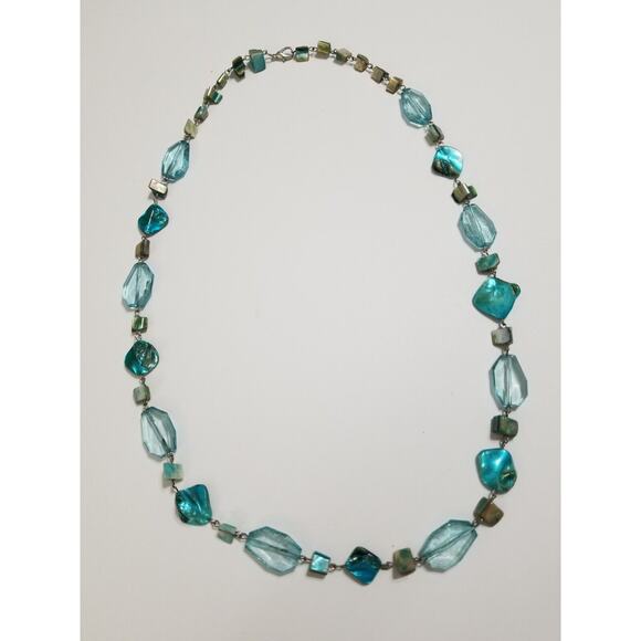 Thirty inch teal necklace teal shell beads b83 - Picture 2 of 8